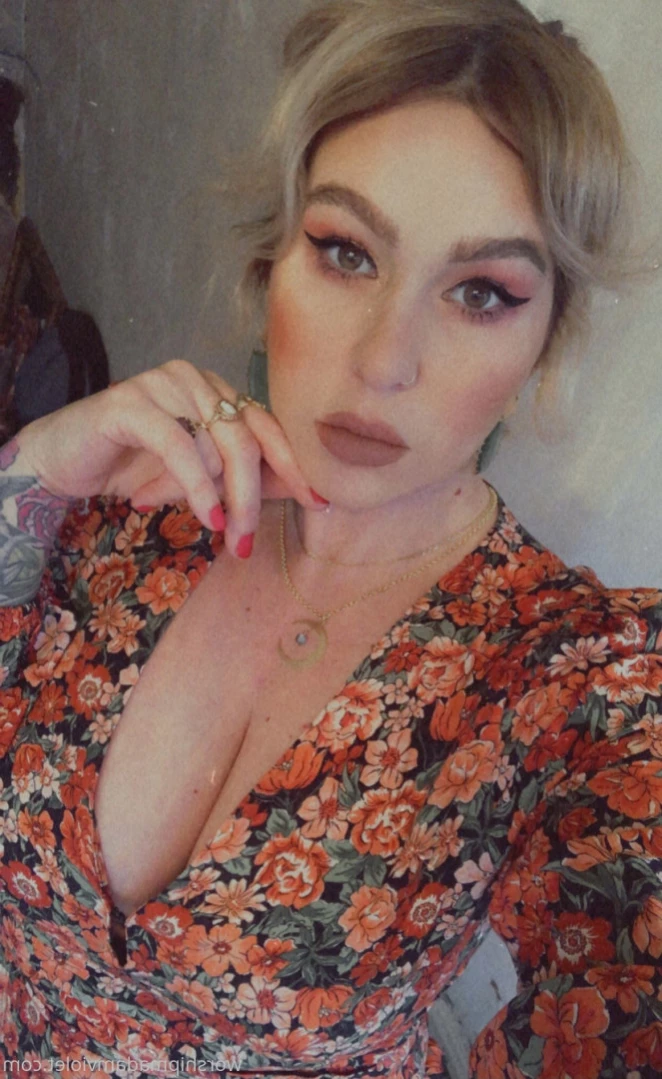 Madam Violet [ surrendersubmit ] Onlyfans leaked photo 14566189 on Hotleaks.tv