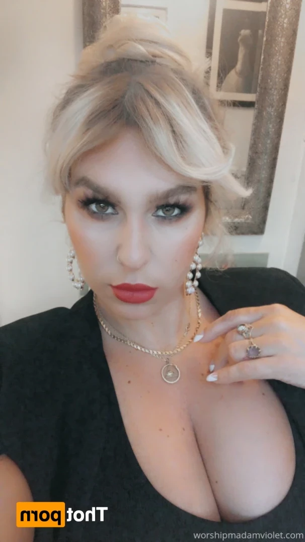 Madam Violet [ surrendersubmit ] Onlyfans leaked photo 14599861 on Hotleaks.tv