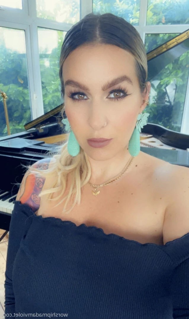 Madam Violet [ surrendersubmit ] Onlyfans leaked photo 14629391 on Hotleaks.tv