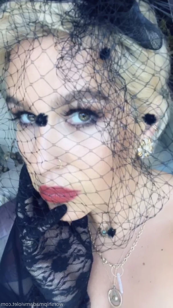 Madam Violet [ surrendersubmit ] Onlyfans leaked photo 14629532 on Hotleaks.tv