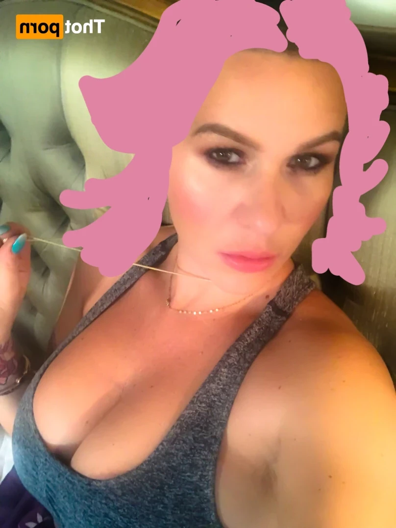Madam Violet [ surrendersubmit ] Onlyfans leaked photo 14665598 on Hotleaks.tv