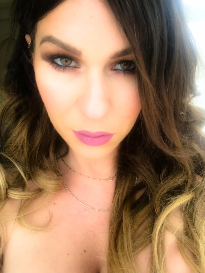 Madam Violet [ surrendersubmit ] Onlyfans leaked photo 14670701 on Hotleaks.tv
