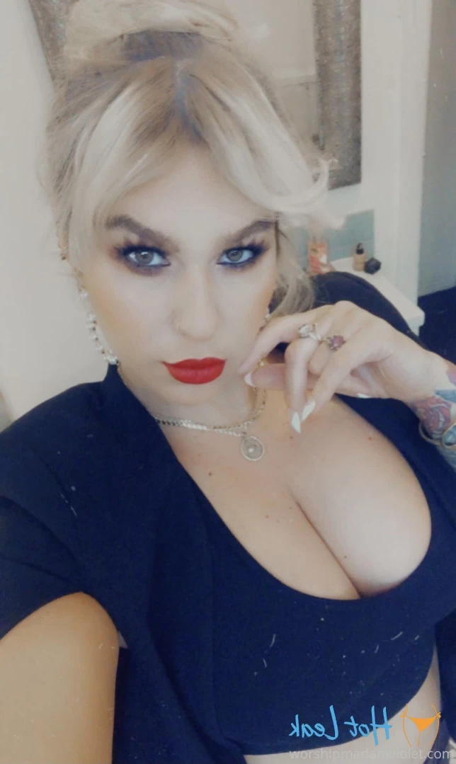 Madam Violet [ surrendersubmit ] Onlyfans leaked photo 14696776 on Hotleaks.tv