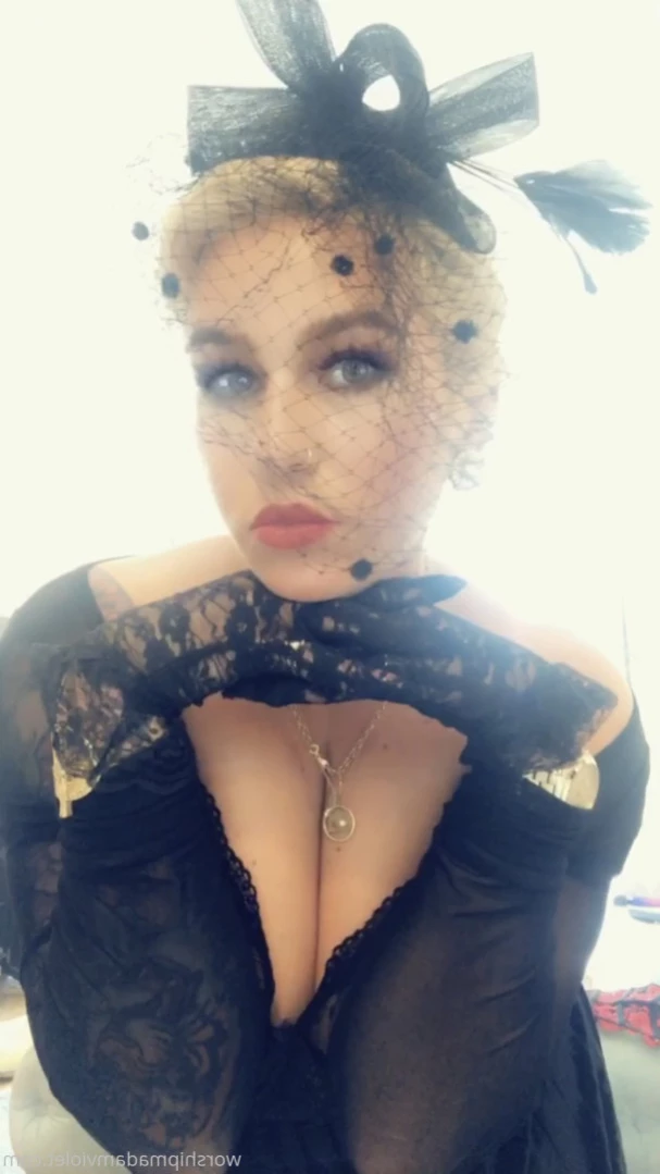 Madam Violet [ surrendersubmit ] Onlyfans leaked photo 14812945 on Hotleaks.tv