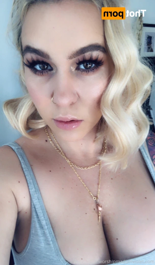 Madam Violet [ surrendersubmit ] Onlyfans leaked photo 14844239 on Hotleaks.tv
