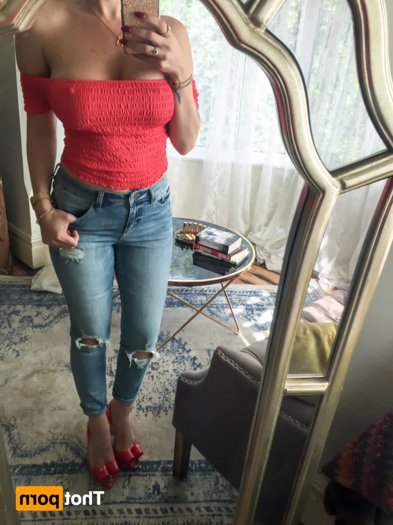 Madam Violet [ surrendersubmit ] Onlyfans leaked photo 14848851 on Hotleaks.tv