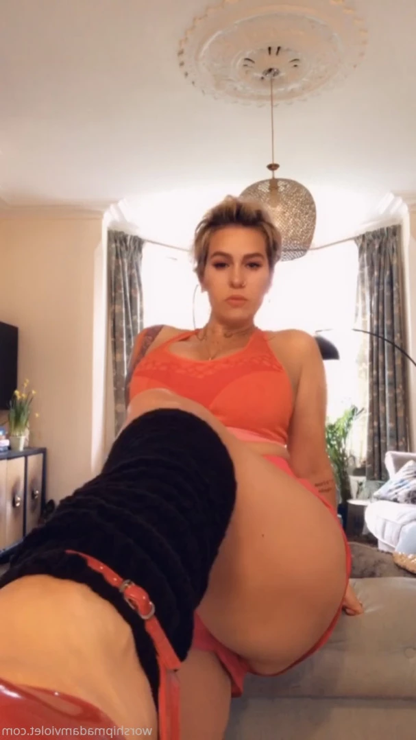 Madam Violet [ surrendersubmit ] Onlyfans leaked photo 14866626 on Hotleaks.tv