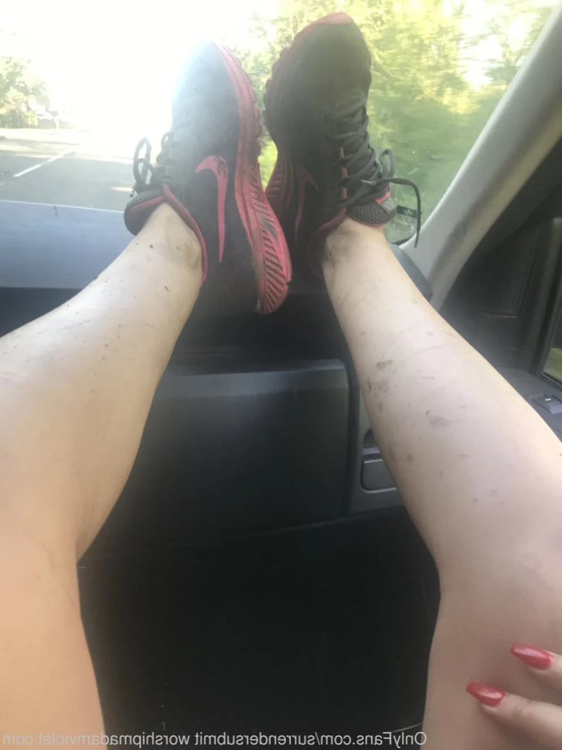 Madam Violet [ surrendersubmit ] Onlyfans leaked photo 14891252 on Hotleaks.tv