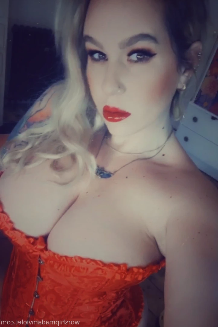 Madam Violet [ surrendersubmit ] Onlyfans leaked photo 14907859 on Hotleaks.tv