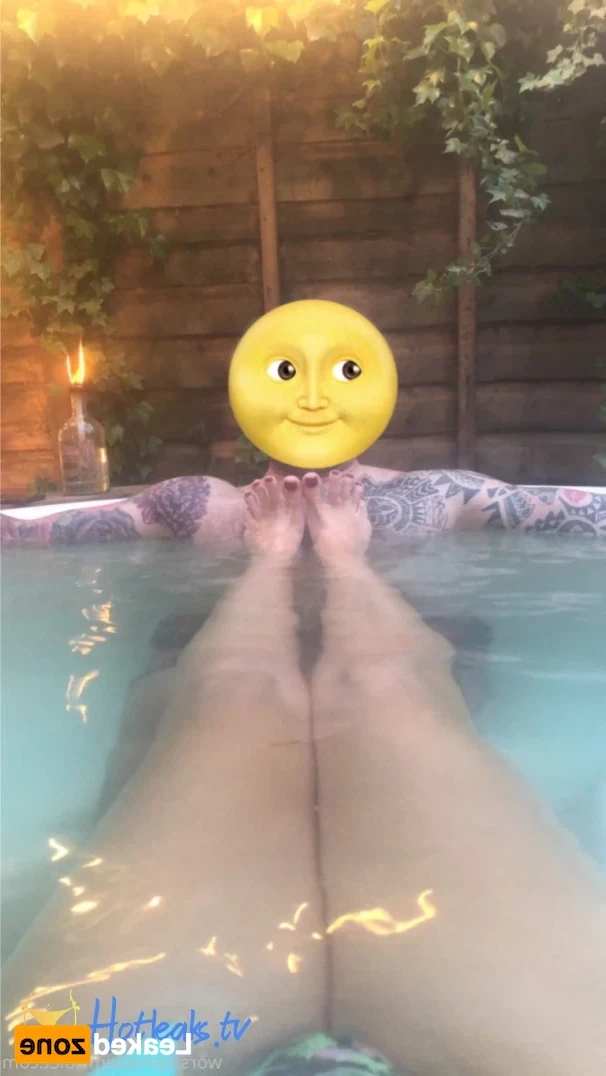 Madam Violet [ surrendersubmit ] Onlyfans leaked photo 14914655 on Hotleaks.tv