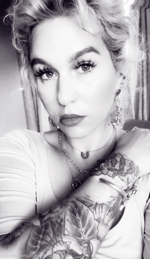 Madam Violet [ surrendersubmit ] Onlyfans leaked photo 14989400 on Hotleaks.tv