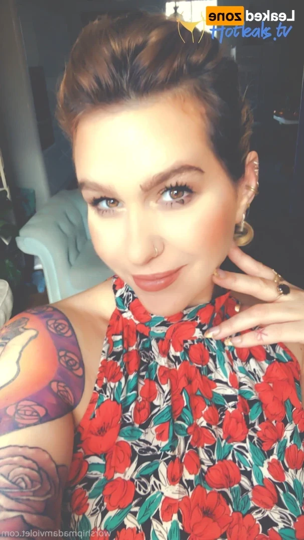 Madam Violet [ surrendersubmit ] Onlyfans leaked photo 14998785 on Hotleaks.tv