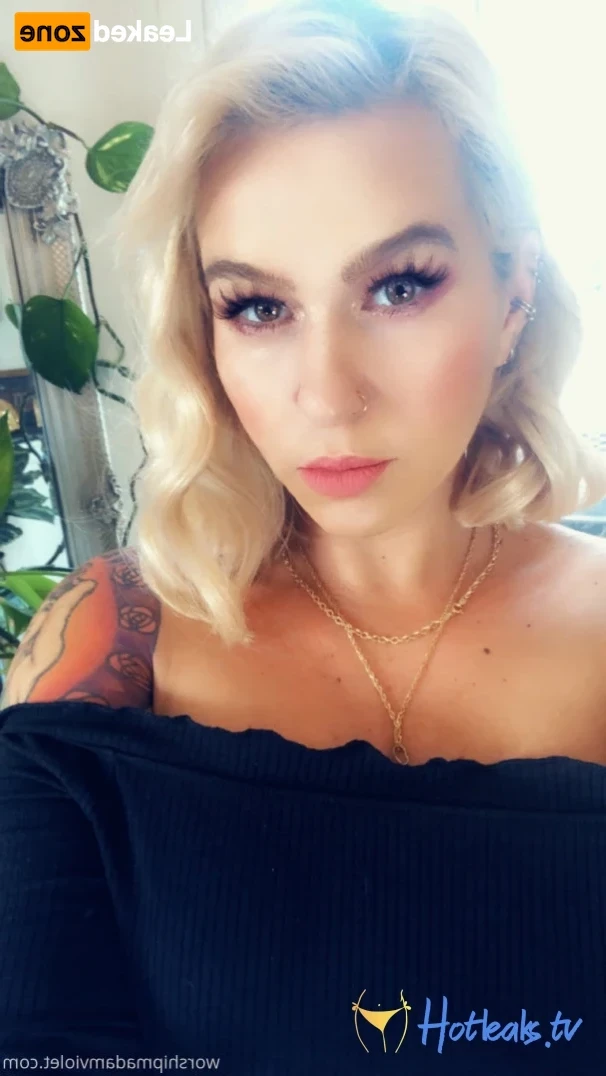 Madam Violet [ surrendersubmit ] Onlyfans leaked photo 15262330 on Hotleaks.tv