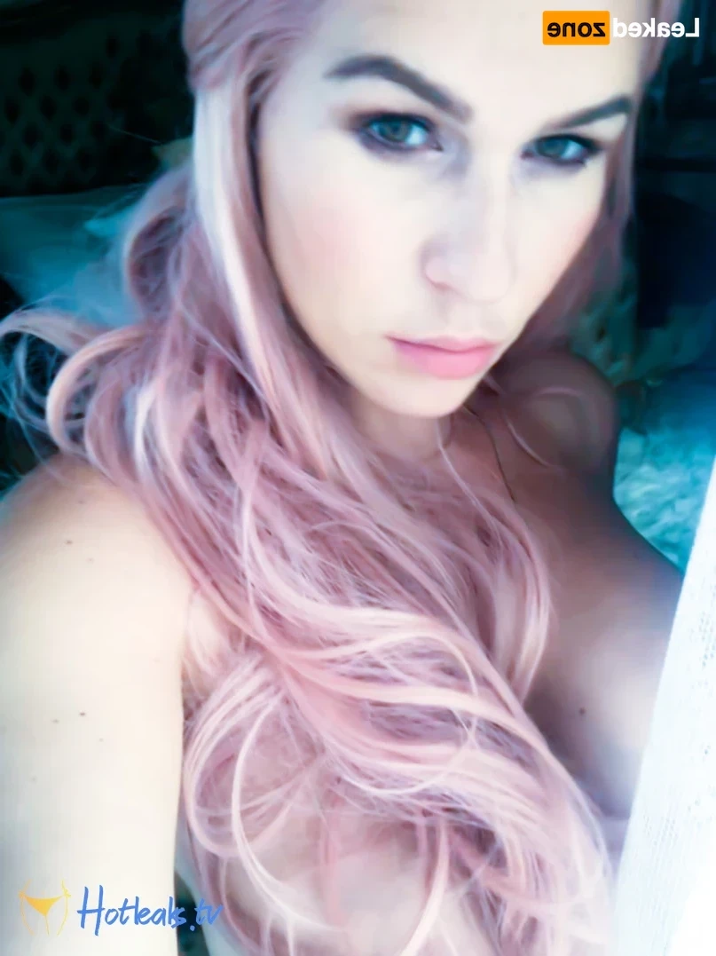 Madam Violet [ surrendersubmit ] Onlyfans leaked photo 15528070 on Hotleaks.tv