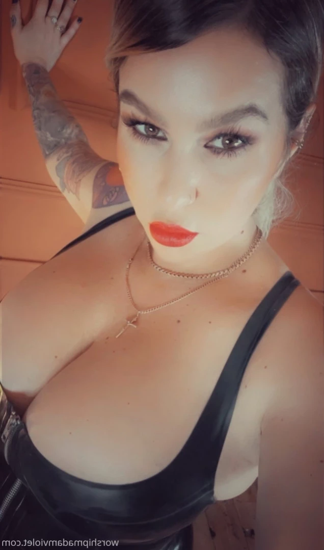 Madam Violet [ surrendersubmit ] Onlyfans leaked photo 15848121 on Hotleaks.tv