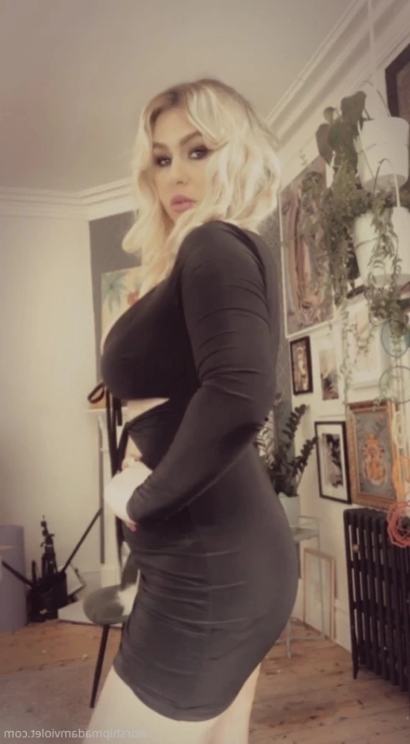 Madam Violet [ surrendersubmit ] Onlyfans leaked photo 16028043 on Hotleaks.tv