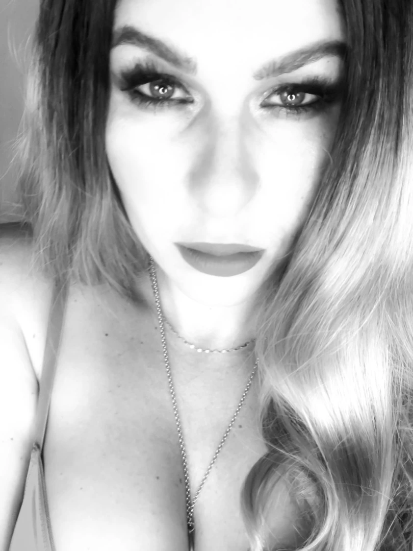 Madam Violet [ surrendersubmit ] Onlyfans leaked photo 16088625 on Hotleaks.tv
