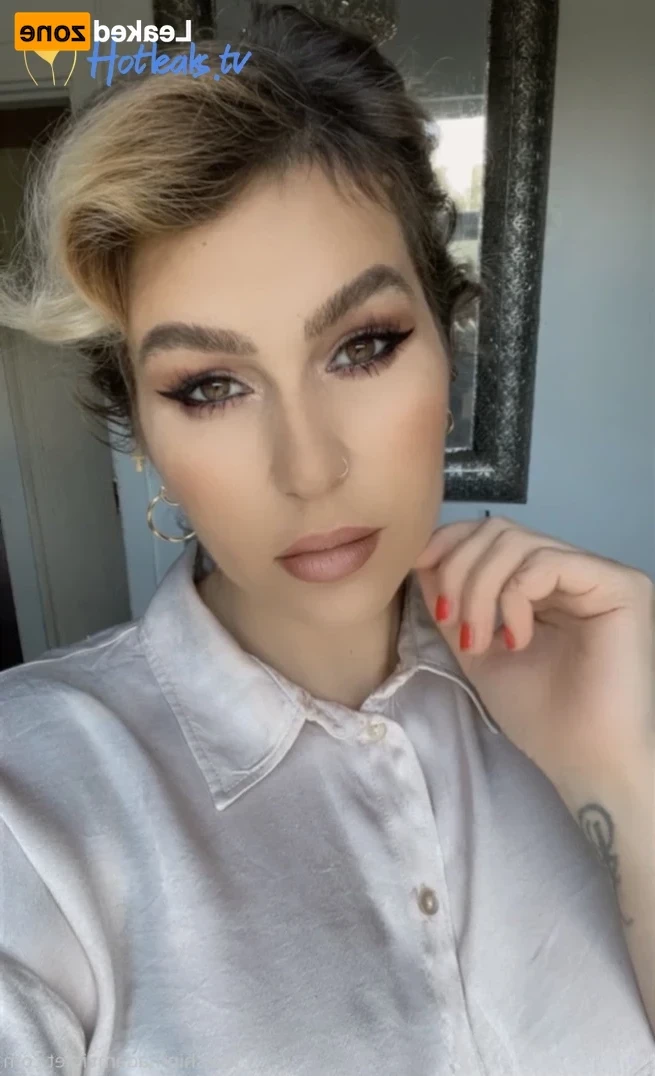 Madam Violet [ surrendersubmit ] Onlyfans leaked photo 16234950 on Hotleaks.tv