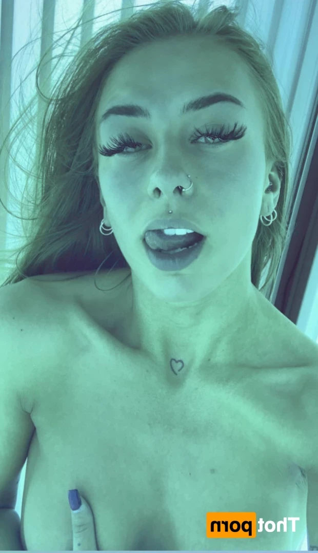dakota 🍯 [ sweetlydakota ] Onlyfans leaked photo 12084075 on Hotleaks.tv
