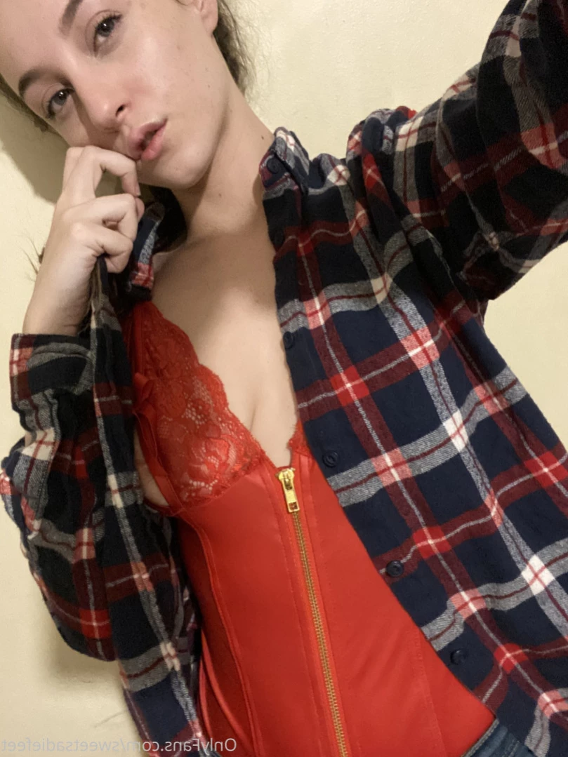 Sadie may [ sweetsadiefeet ] Onlyfans leaked photo 11780451 on Hotleaks.tv