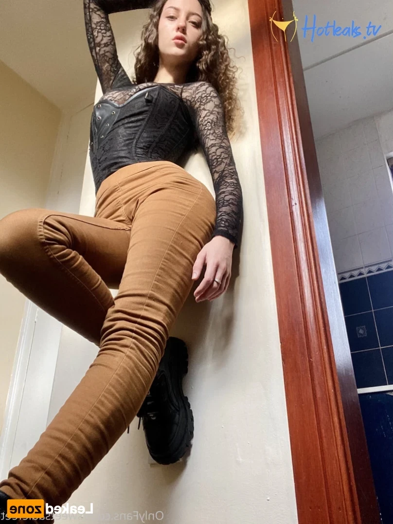 Sadie may [ sweetsadiefeet ] Onlyfans leaked photo 13991920 on Hotleaks.tv