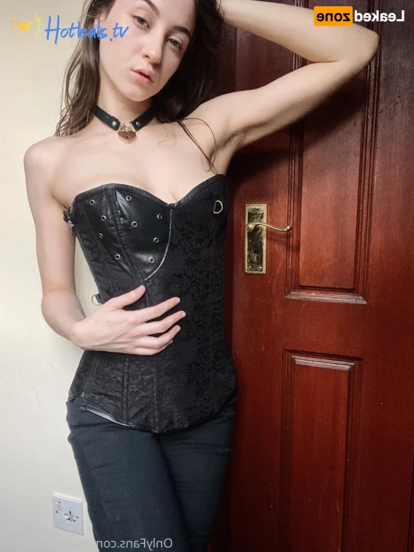 Sadie may [ sweetsadiefeet ] Onlyfans leaked photo 14670485 on Hotleaks.tv