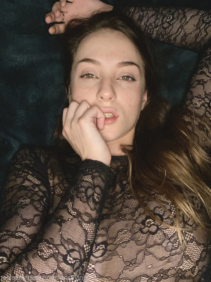 Sadie may [ sweetsadiefeet ] Onlyfans leaked photo 14709507 on Hotleaks.tv
