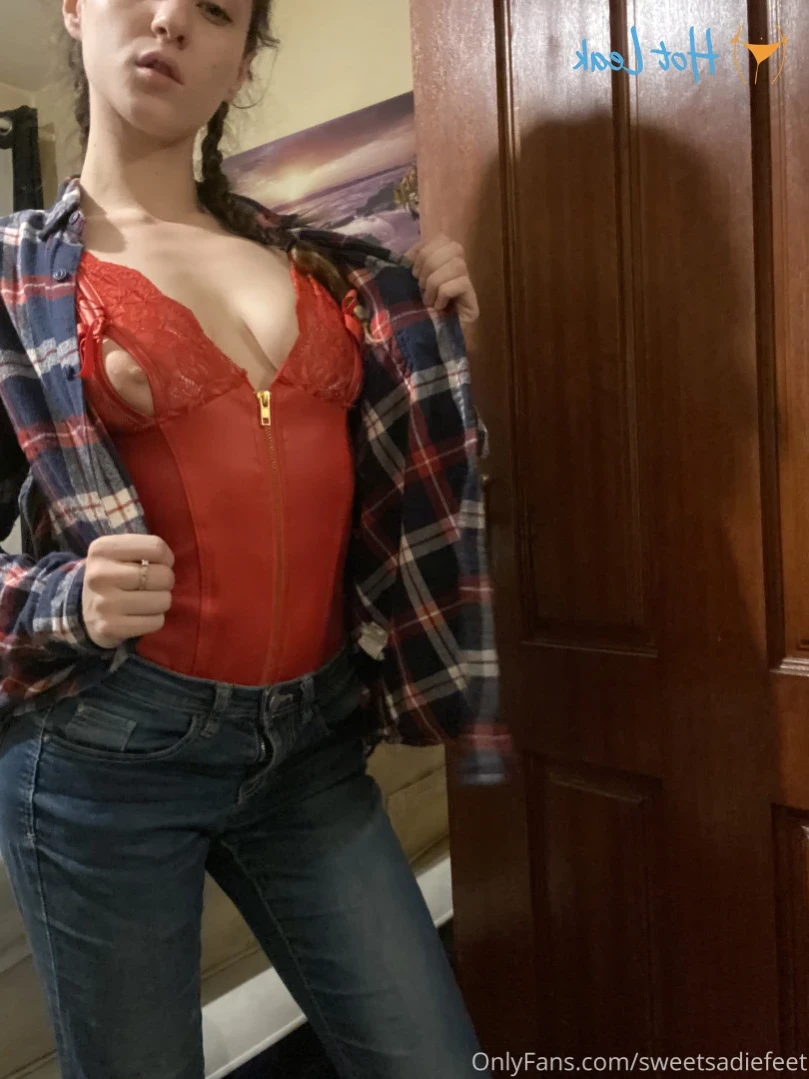 Sadie may [ sweetsadiefeet ] Onlyfans leaked photo 14855706 on Hotleaks.tv