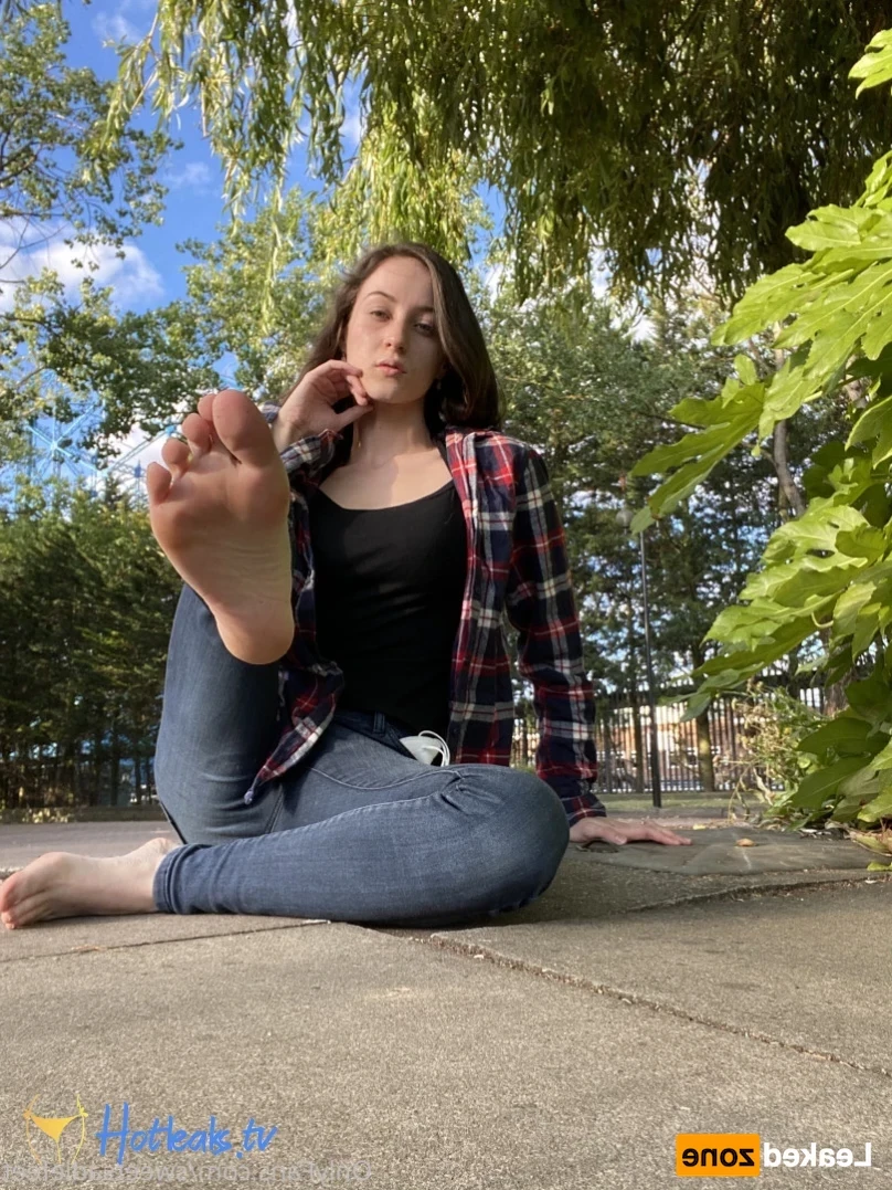 Sadie may [ sweetsadiefeet ] Onlyfans leaked photo 16195570 on Hotleaks.tv