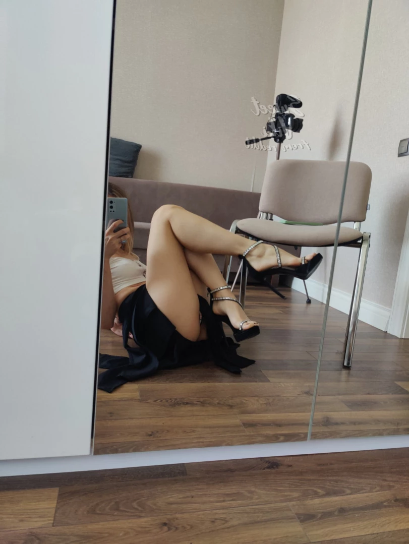 sweetviki Onlyfans leaked photo 15381504 on Hotleaks.tv