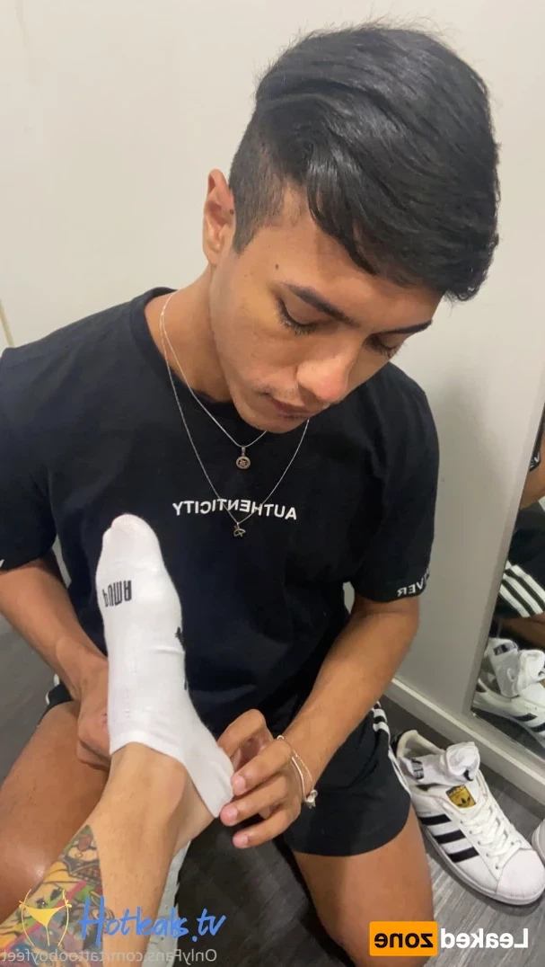 tattooboyfeet Onlyfans leaked photo 15508020 on Hotleaks.tv