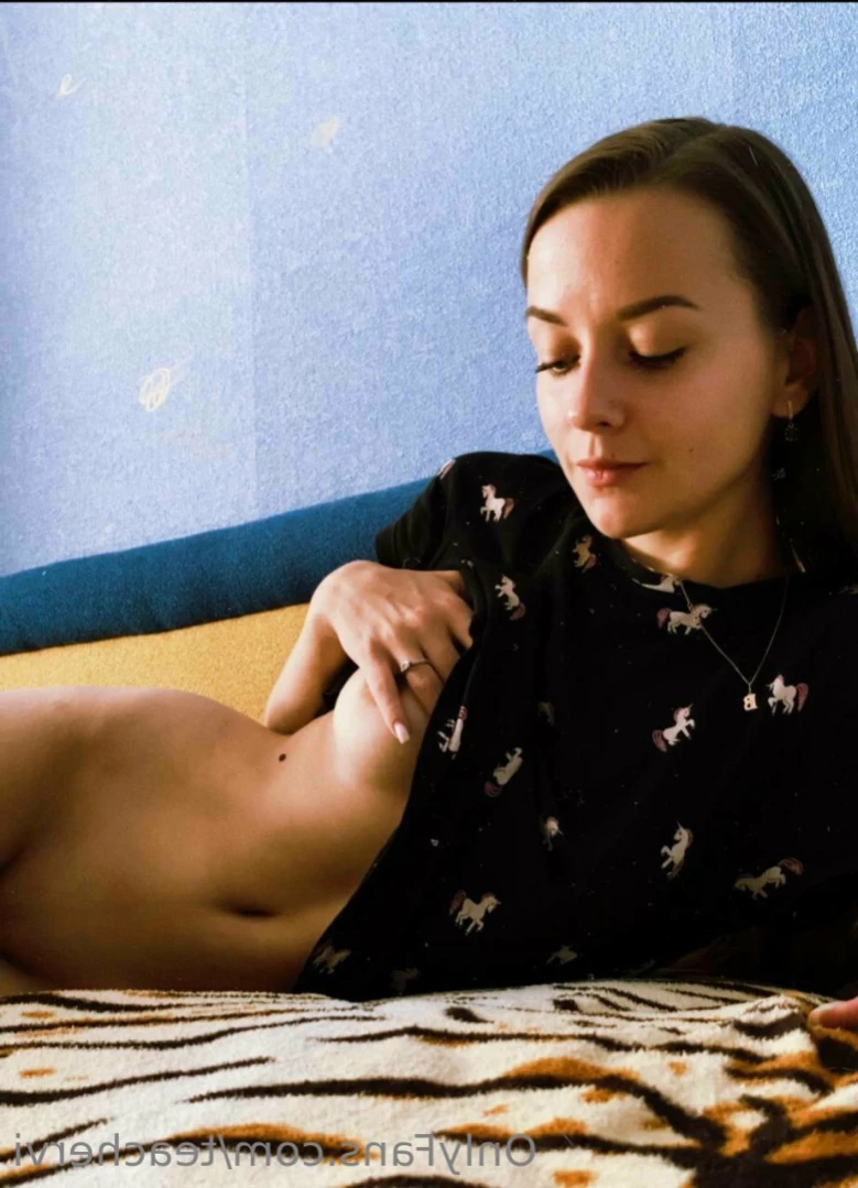Vivian 💖 Little teacher [ teachervi ] Onlyfans leaked photo 13642363 on Hotleaks.tv