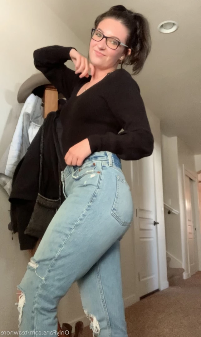 teawhorre Onlyfans leaked photo 16178231 on Hotleaks.tv