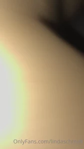 1627995