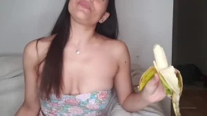 Big tongue daddy's girl and JOI queen 🥵🧸 [ thatdaddysgirl ] Onlyfans leaked video 7945610 on Hotleaks.tv