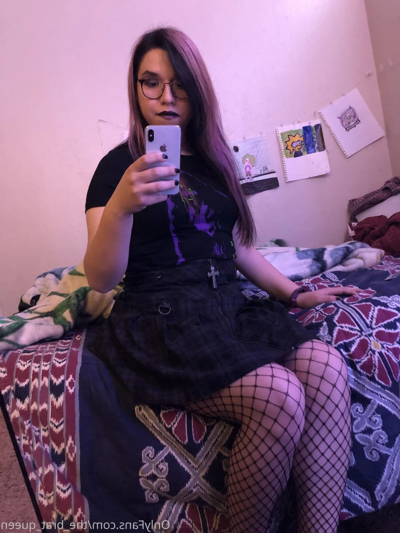 𝔱𝔥𝔢 𝔅𝔯𝔞𝔱 𝔔𝔲𝔢𝔢𝔫 🖤💀🏳️‍⚧️ [ the_brat_queen ] Onlyfans leaked photo 9066947 on Hotleaks.tv