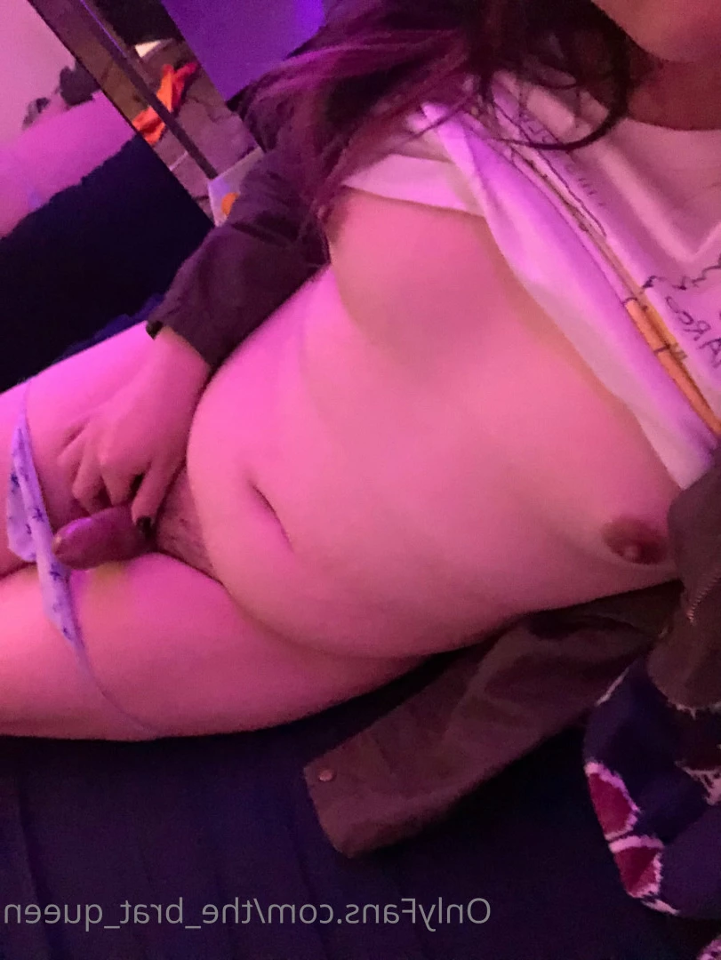𝔱𝔥𝔢 𝔅𝔯𝔞𝔱 𝔔𝔲𝔢𝔢𝔫 🖤💀🏳️‍⚧️ [ the_brat_queen ] Onlyfans leaked photo 9070668 on Hotleaks.tv
