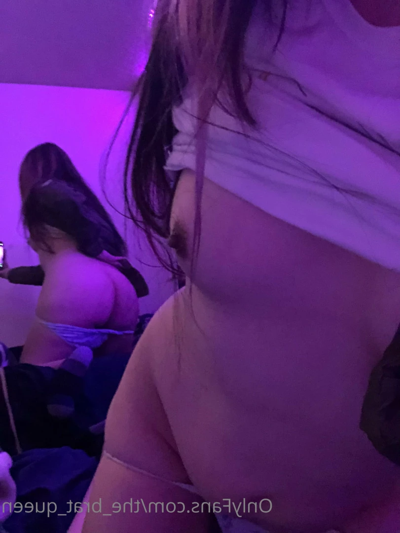 𝔱𝔥𝔢 𝔅𝔯𝔞𝔱 𝔔𝔲𝔢𝔢𝔫 🖤💀🏳️‍⚧️ [ the_brat_queen ] Onlyfans leaked photo 9071232 on Hotleaks.tv