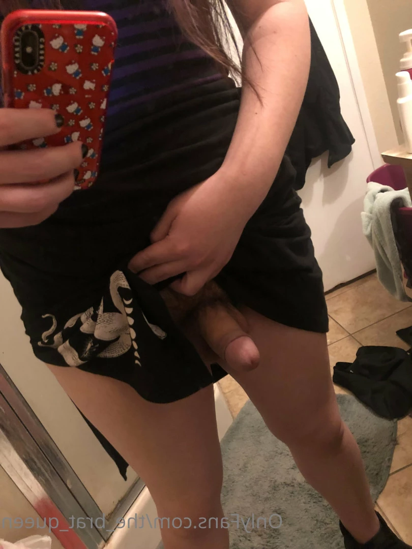 𝔱𝔥𝔢 𝔅𝔯𝔞𝔱 𝔔𝔲𝔢𝔢𝔫 🖤💀🏳️‍⚧️ [ the_brat_queen ] Onlyfans leaked photo 9072204 on Hotleaks.tv