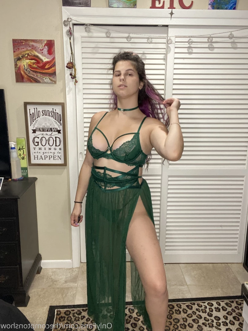 Alex Arabella  (ﾉ◕ヮ◕)ﾉ*:･ﾟ✧ [ alexarabellaa ] Onlyfans leaked photo 8855662 on Hotleaks.tv