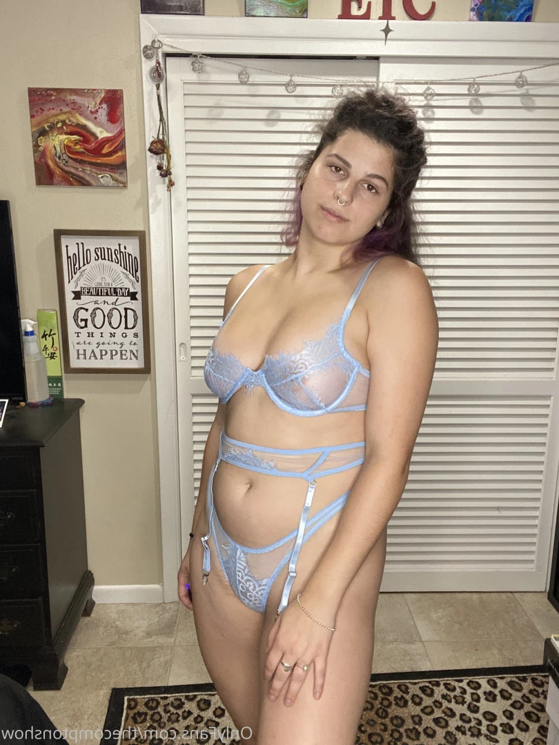 Alex Arabella  (ﾉ◕ヮ◕)ﾉ*:･ﾟ✧ [ alexarabellaa ] Onlyfans leaked photo 8856155 on Hotleaks.tv