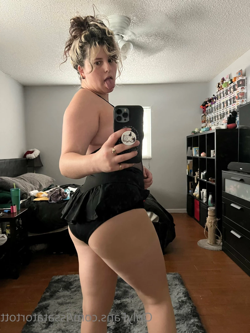Alex Arabella  (ﾉ◕ヮ◕)ﾉ*:･ﾟ✧ [ alexarabellaa ] Onlyfans leaked photo 8857122 on Hotleaks.tv