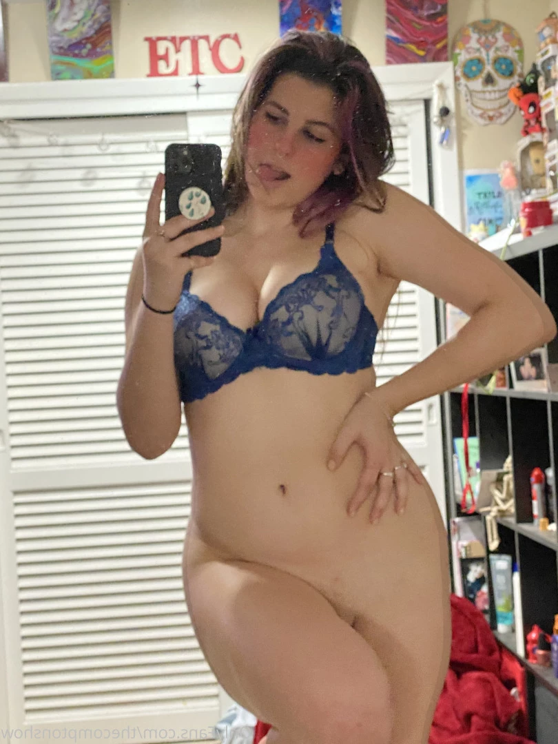 Alex Arabella  (ﾉ◕ヮ◕)ﾉ*:･ﾟ✧ [ alexarabellaa ] Onlyfans leaked photo 8858634 on Hotleaks.tv