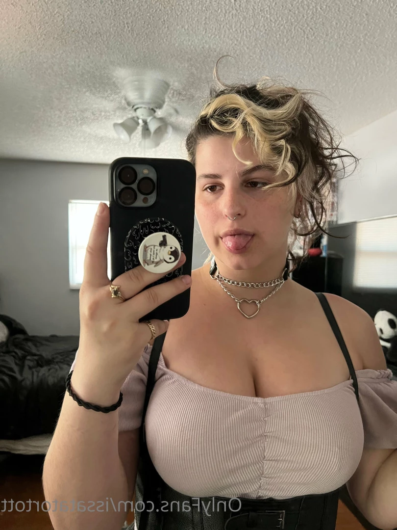 Alex Arabella  (ﾉ◕ヮ◕)ﾉ*:･ﾟ✧ [ alexarabellaa ] Onlyfans leaked photo 8861464 on Hotleaks.tv