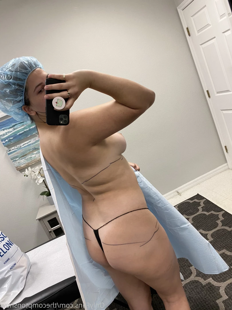 Alex Arabella  (ﾉ◕ヮ◕)ﾉ*:･ﾟ✧ [ alexarabellaa ] Onlyfans leaked photo 8861679 on Hotleaks.tv