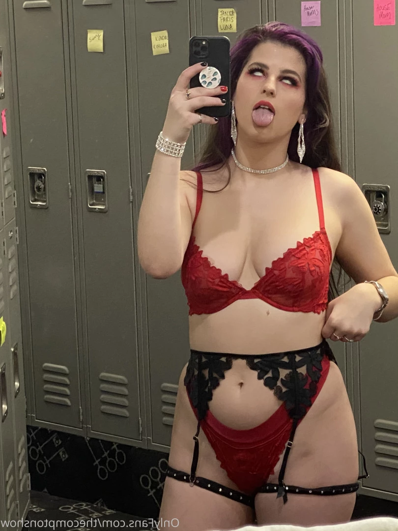 Alex Arabella  (ﾉ◕ヮ◕)ﾉ*:･ﾟ✧ [ alexarabellaa ] Onlyfans leaked photo 8861820 on Hotleaks.tv