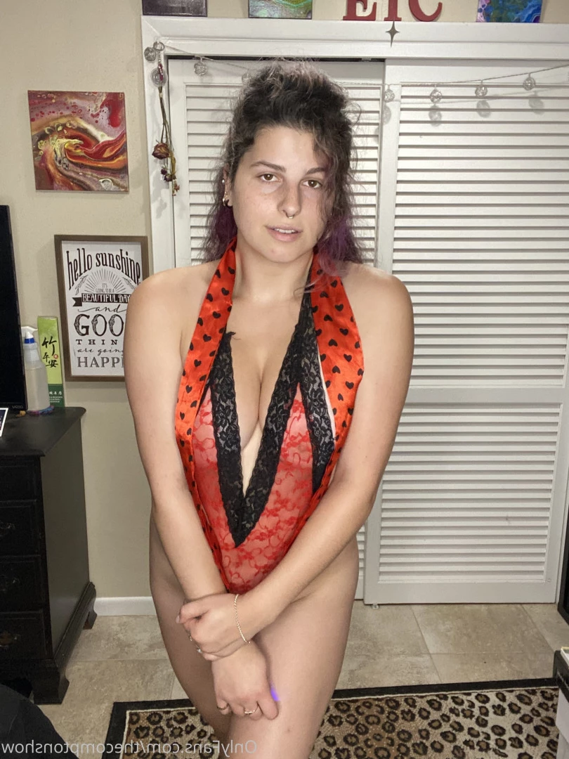 Alex Arabella  (ﾉ◕ヮ◕)ﾉ*:･ﾟ✧ [ alexarabellaa ] Onlyfans leaked photo 8861875 on Hotleaks.tv