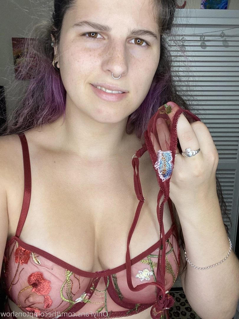 Alex Arabella  (ﾉ◕ヮ◕)ﾉ*:･ﾟ✧ [ alexarabellaa ] Onlyfans leaked photo 8862403 on Hotleaks.tv
