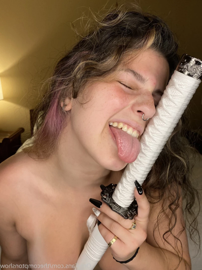 Alex Arabella  (ﾉ◕ヮ◕)ﾉ*:･ﾟ✧ [ alexarabellaa ] Onlyfans leaked photo 8862526 on Hotleaks.tv