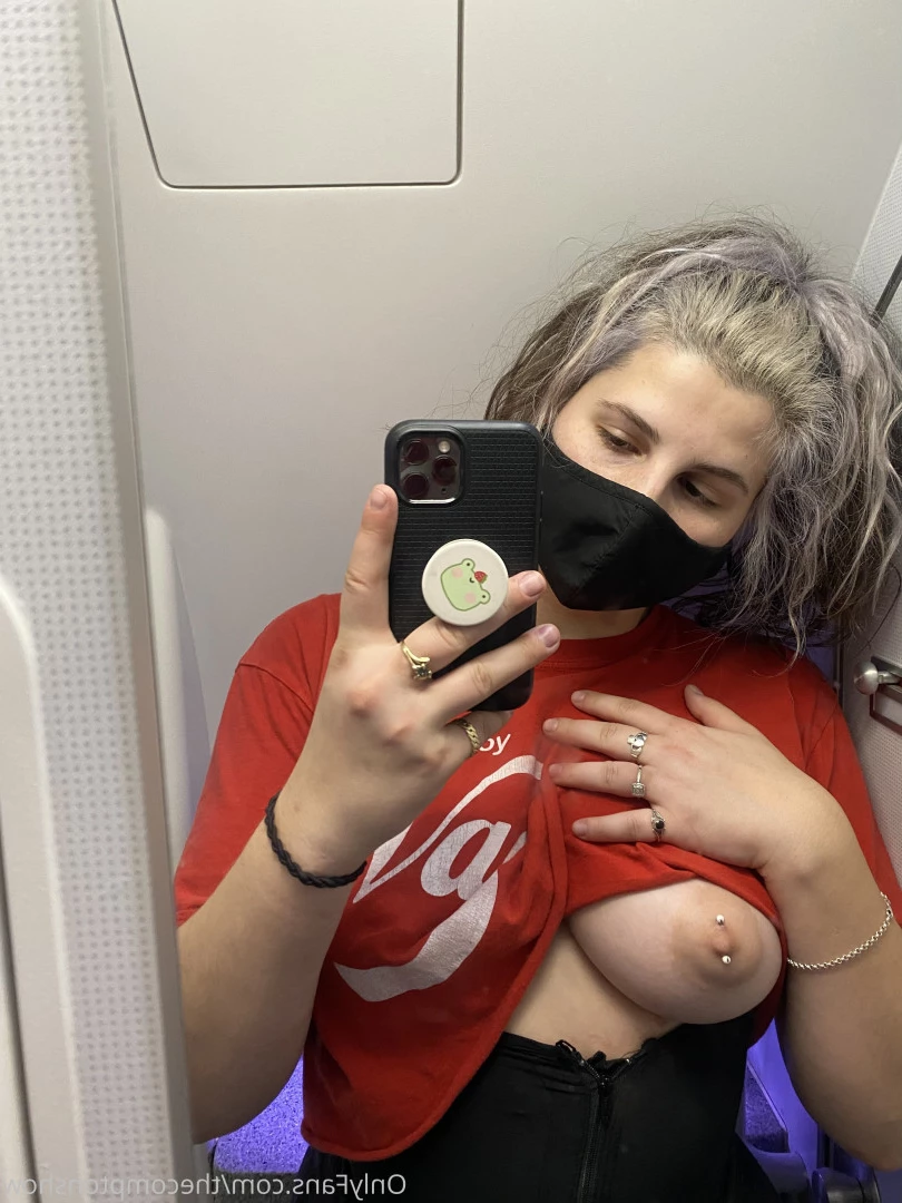 Alex Arabella  (ﾉ◕ヮ◕)ﾉ*:･ﾟ✧ [ alexarabellaa ] Onlyfans leaked photo 8863909 on Hotleaks.tv